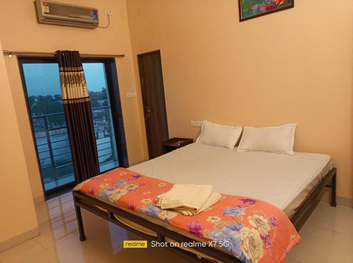 Hotel Hariram Tower Wardha Bagian luar foto
