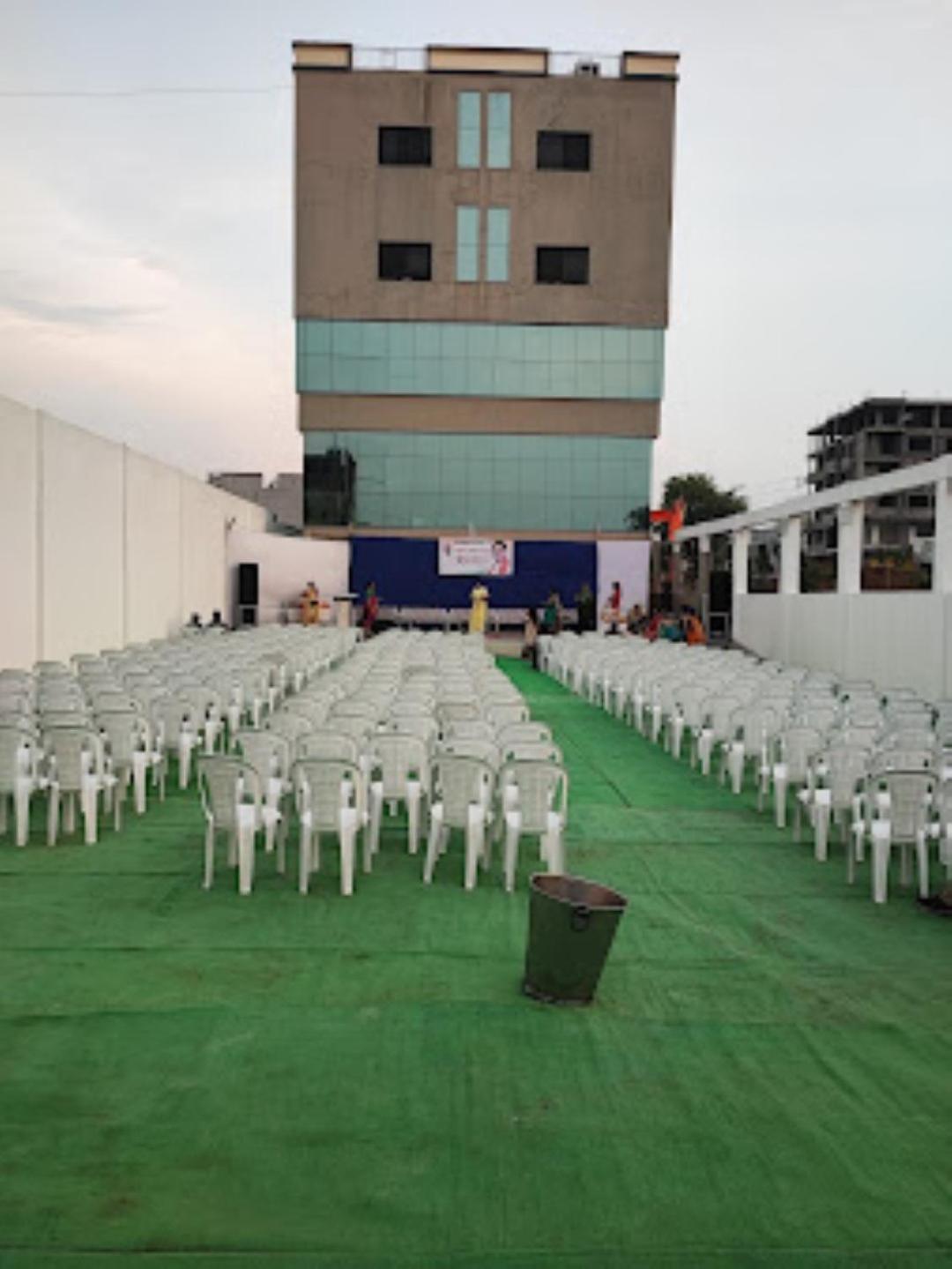 Hotel Hariram Tower Wardha Bagian luar foto