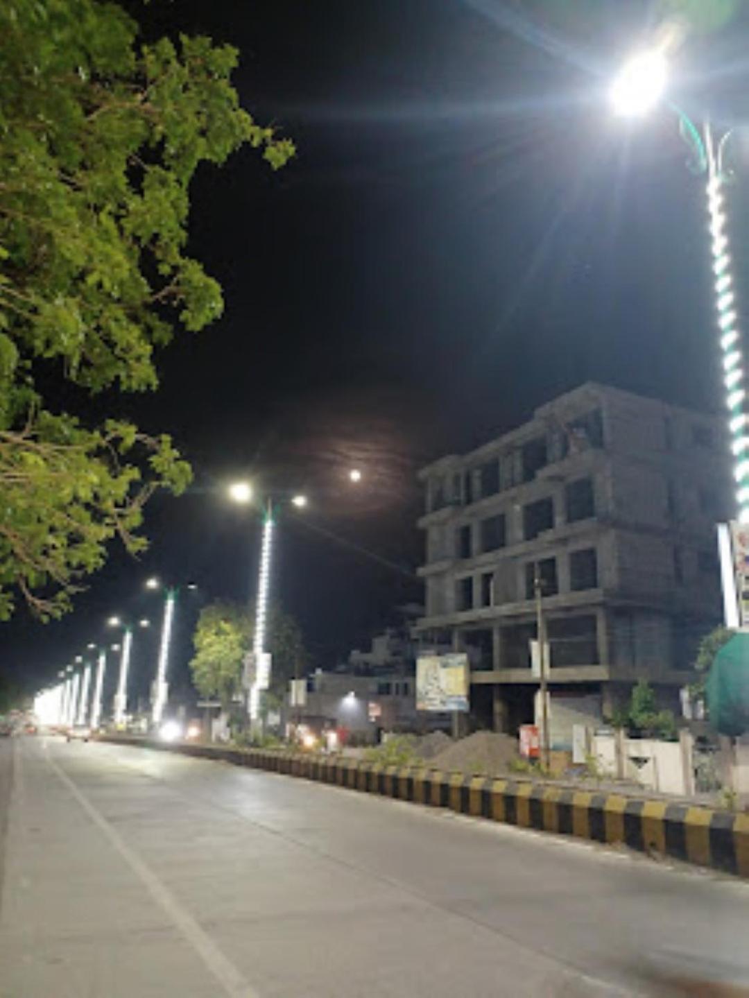 Hotel Hariram Tower Wardha Bagian luar foto