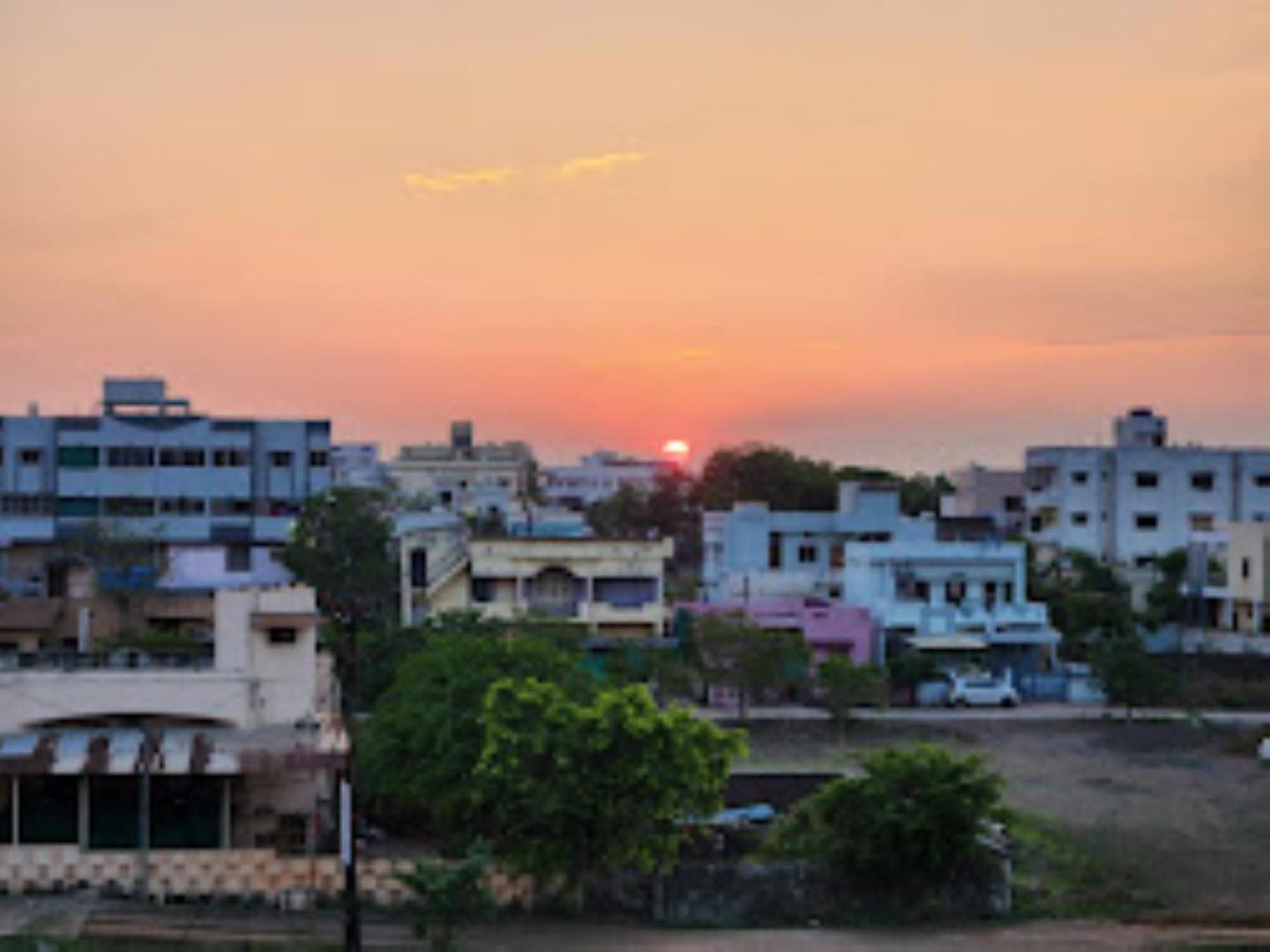Hotel Hariram Tower Wardha Bagian luar foto